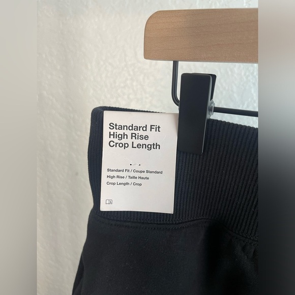 XL Black Nike Standard Fit High Rise Crop Length Sweatpants MSRP$70 - Picture 3 of 4